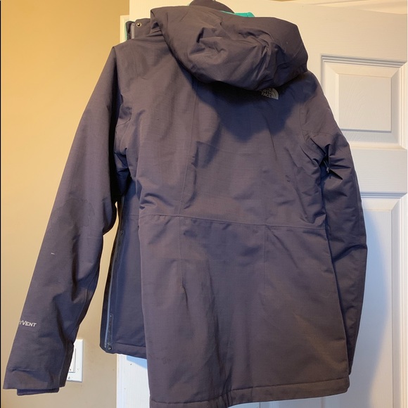 The North Face Winter Coat - Picture 3 of 3